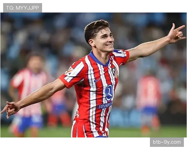 更衣室镜头:训练赛后,阿尔瓦雷斯加练五十次禁区外斜传。 更衣室镜头:训练赛后,阿尔瓦雷斯加练五十次禁区外斜传。